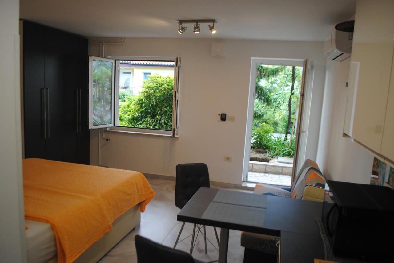 Apartments Samec Izola Eksteriør bilde